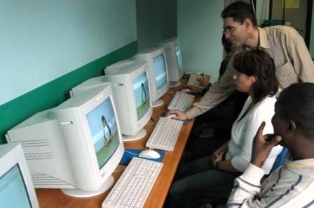 Informaticaruimte in de hoofdzetel - Foto: Gemeente Molenbeek - E. Francq