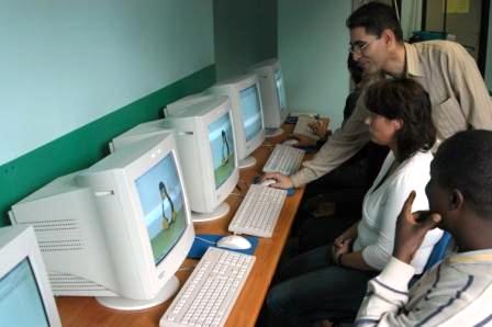 Informaticaruimte in de hoofdzetel - Foto: Gemeente Molenbeek - E. Francq